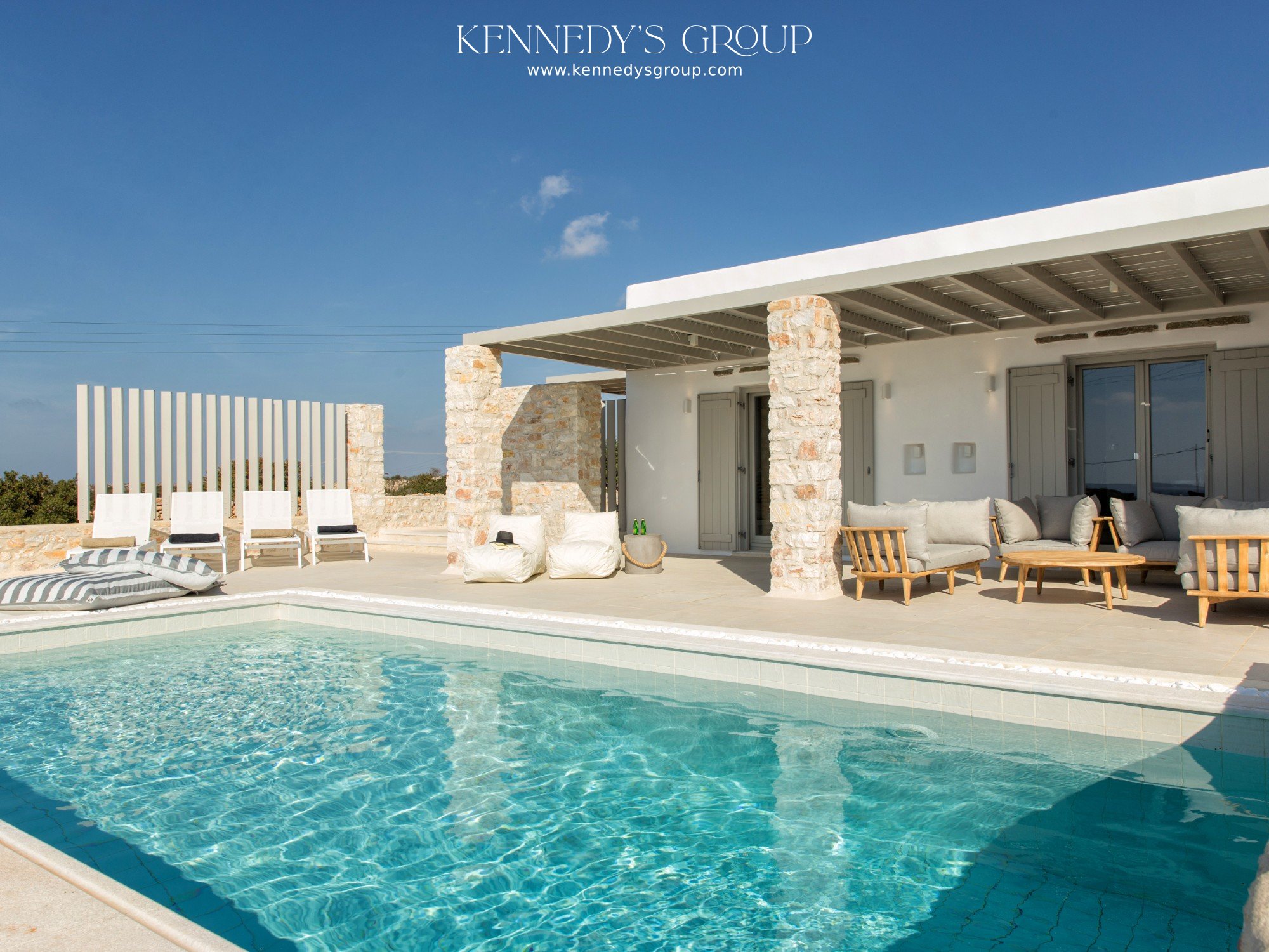 Sun Beach Villa gallery image