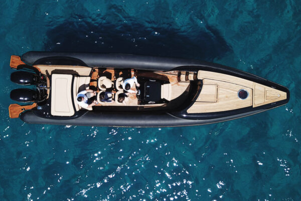 Fast. Elegant. Unforgettable.