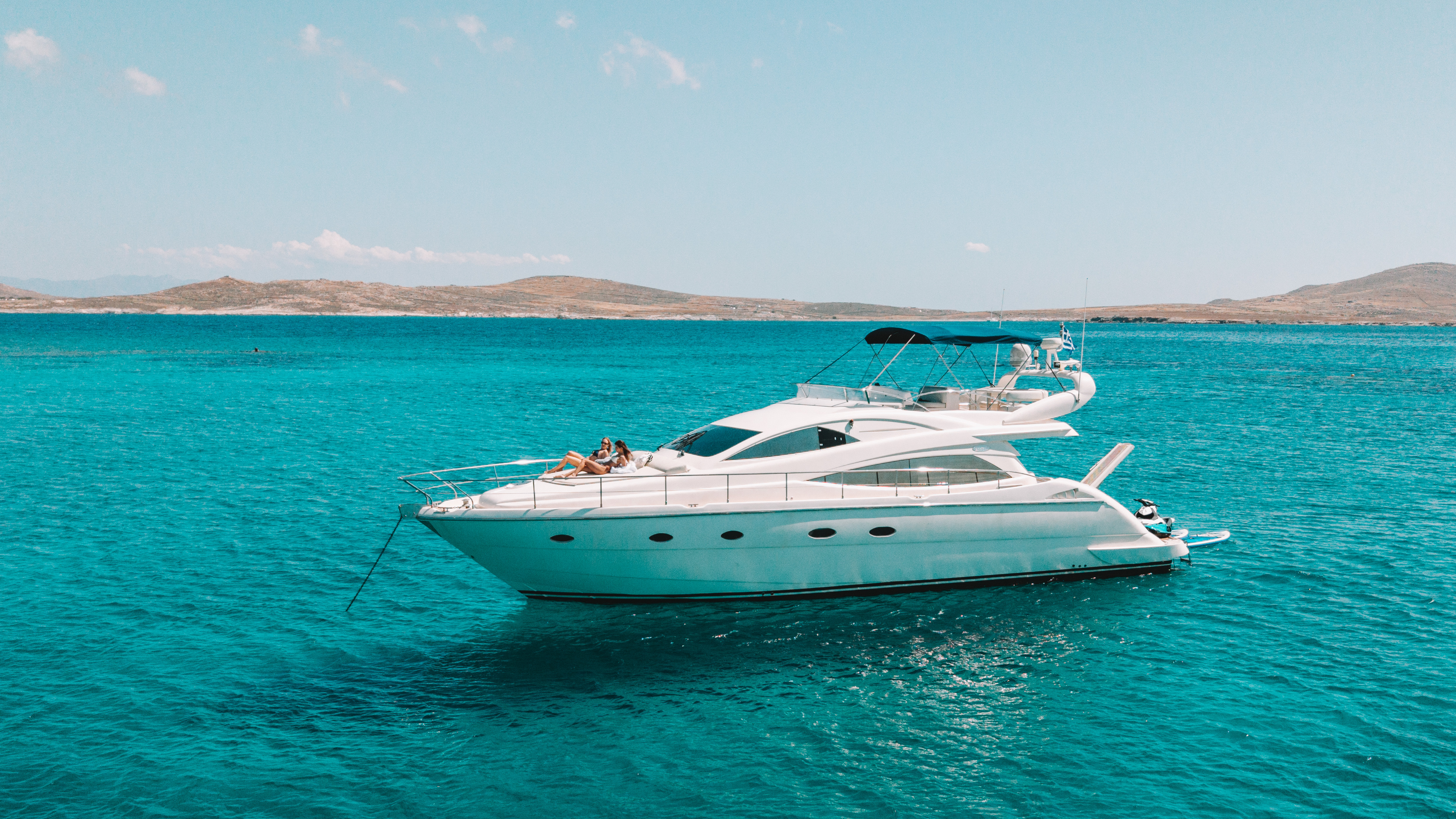 Step aboard the elegant Aicon 17m