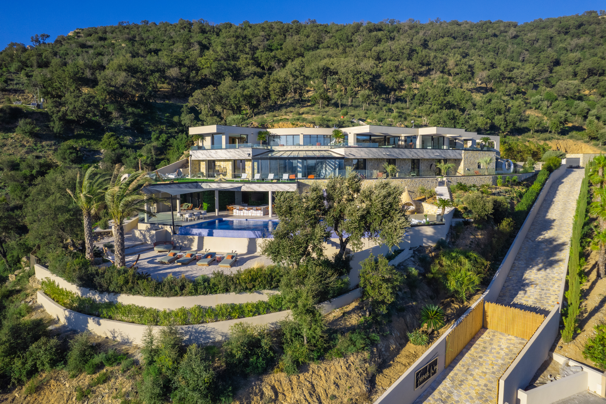 8 Bedrooms