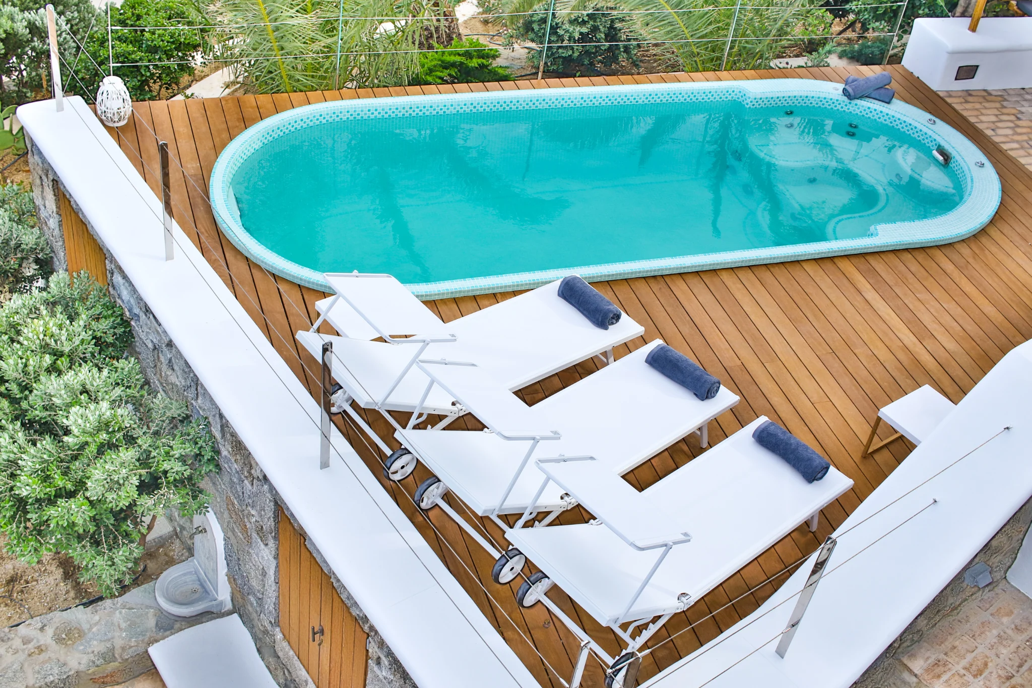 1 Swimming pool