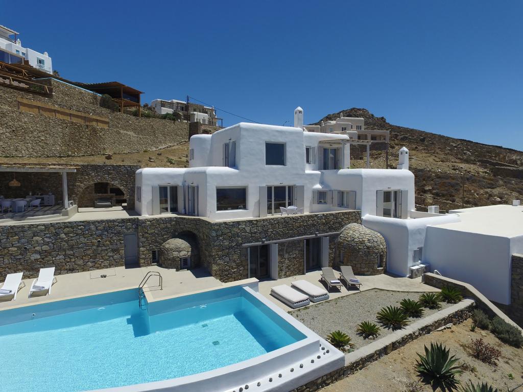 7 Baths