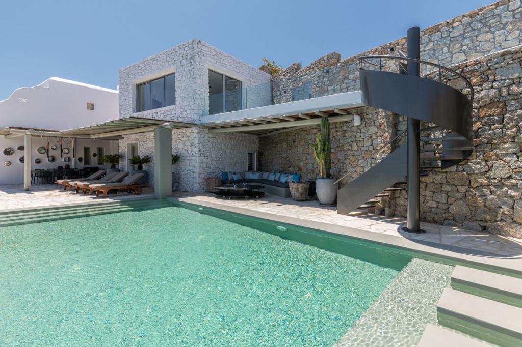 7 Baths