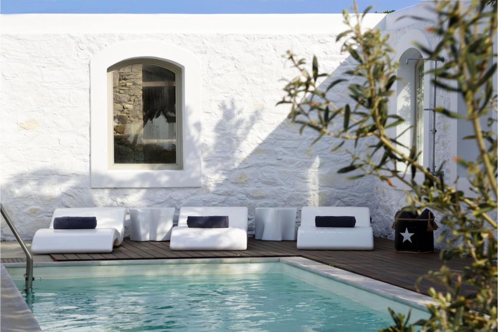 1 Swimming pool
