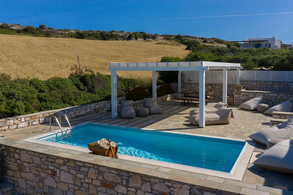 3 Baths