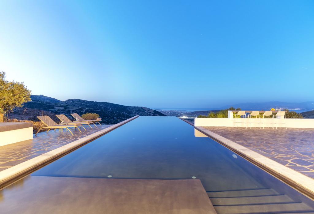 1 Swimming pool