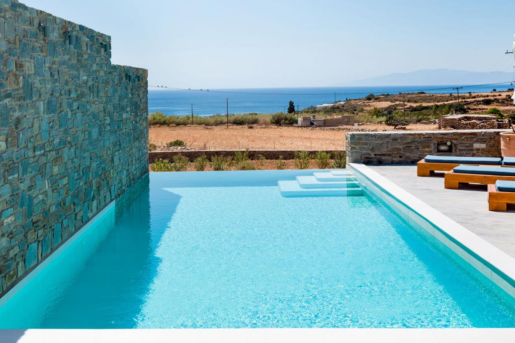 4 Baths