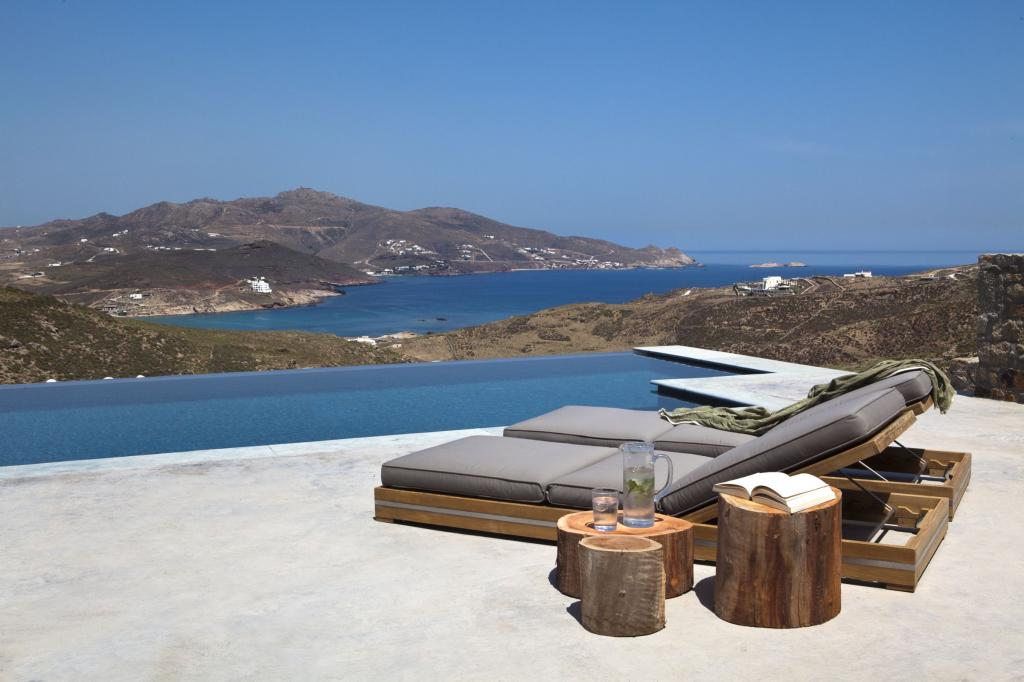 7 Baths