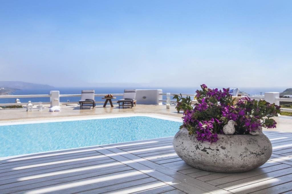 1 Swimming pool