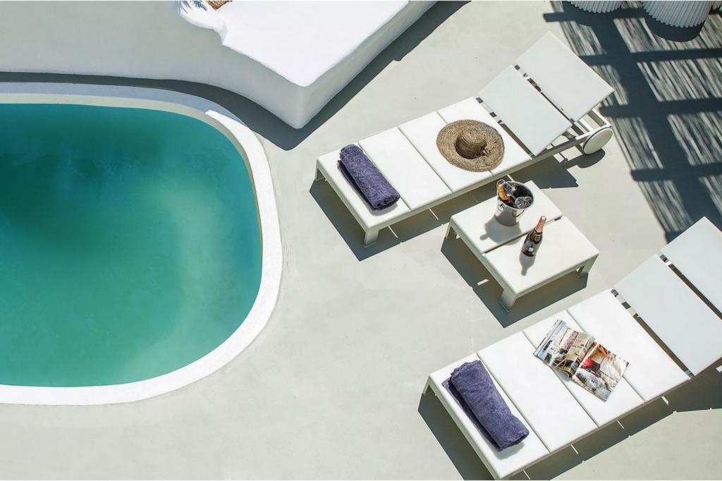 1 Swimming pool