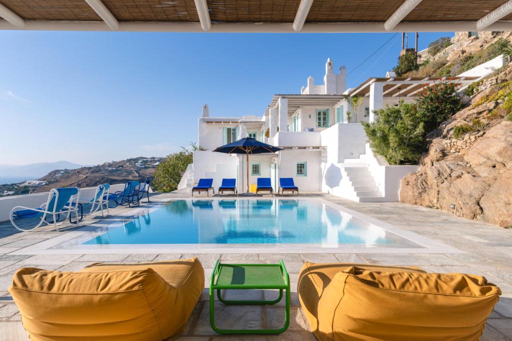 6 Bedrooms