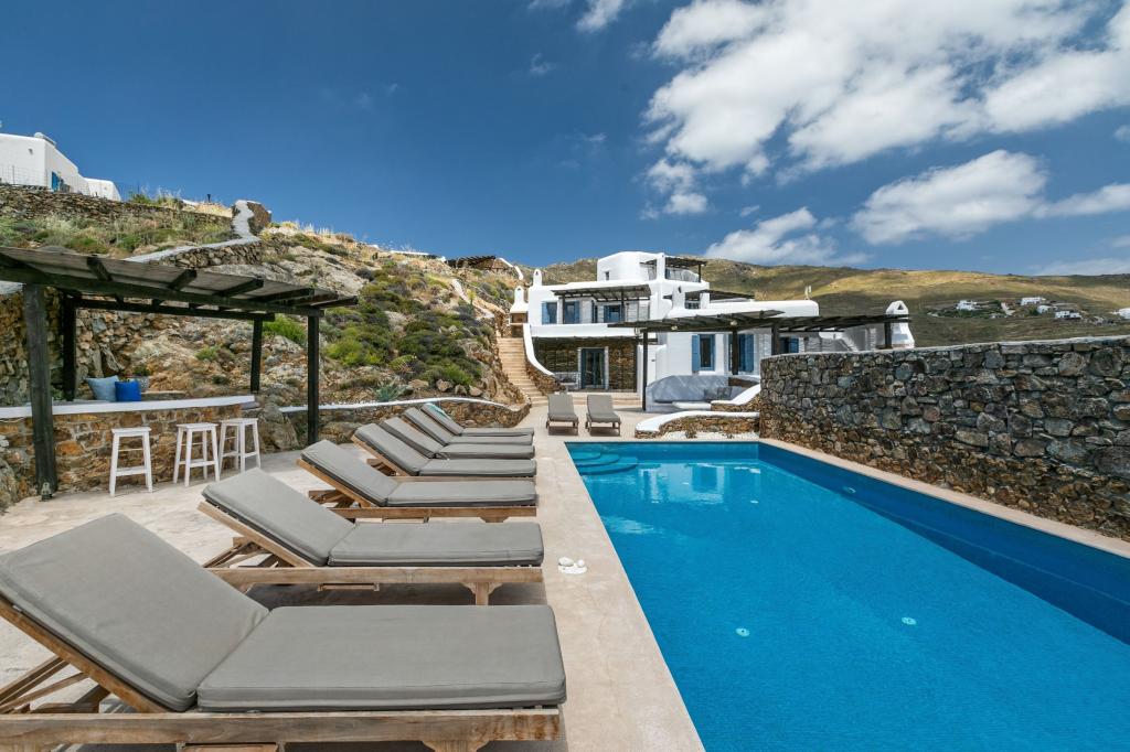 1 Swimming pool