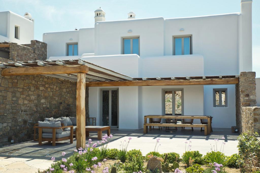 4 Bedrooms
