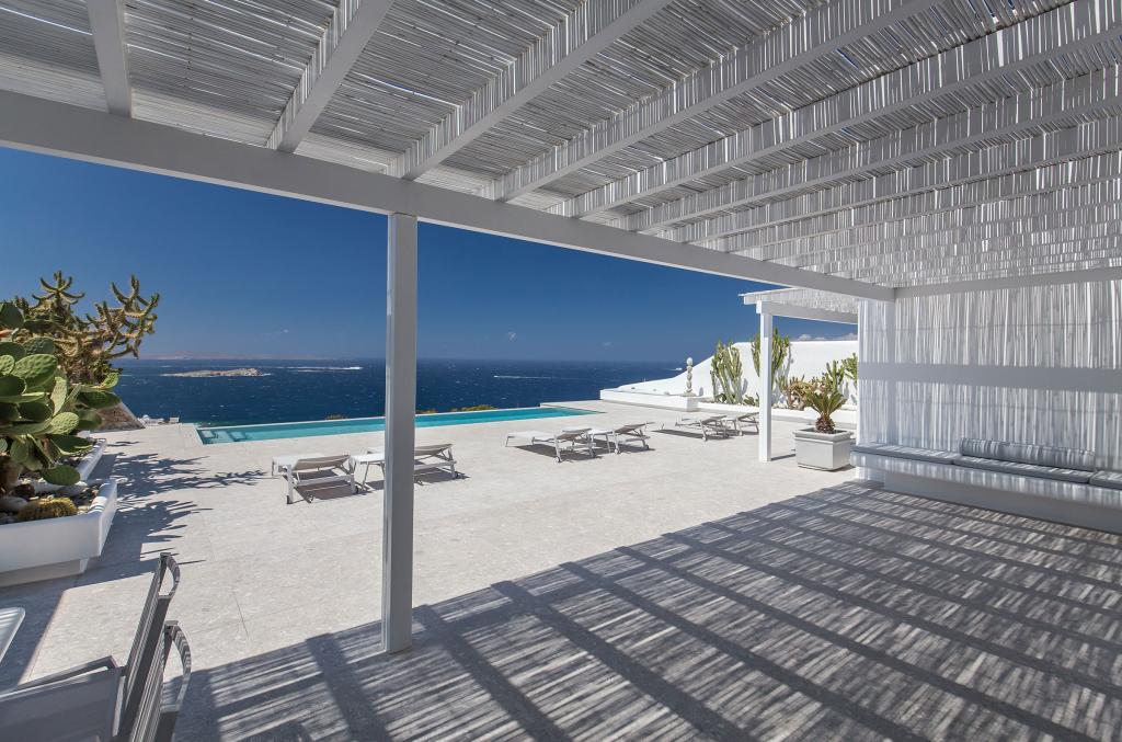 1 Swimming pool