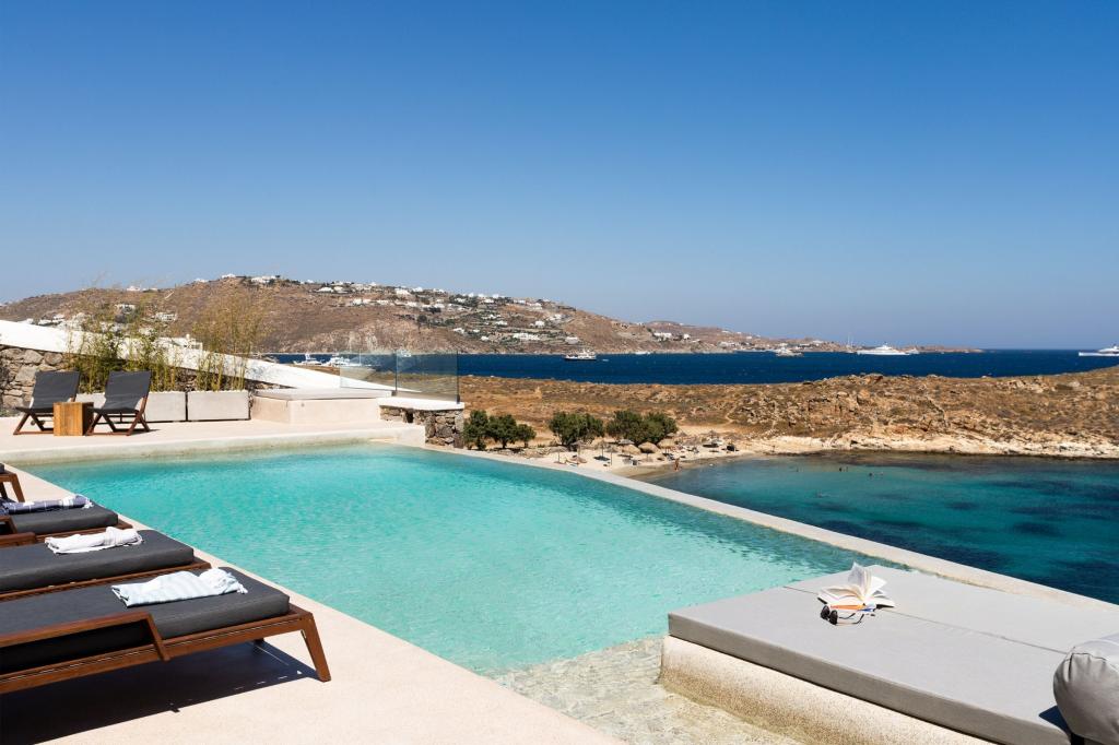 1 Swimming pool