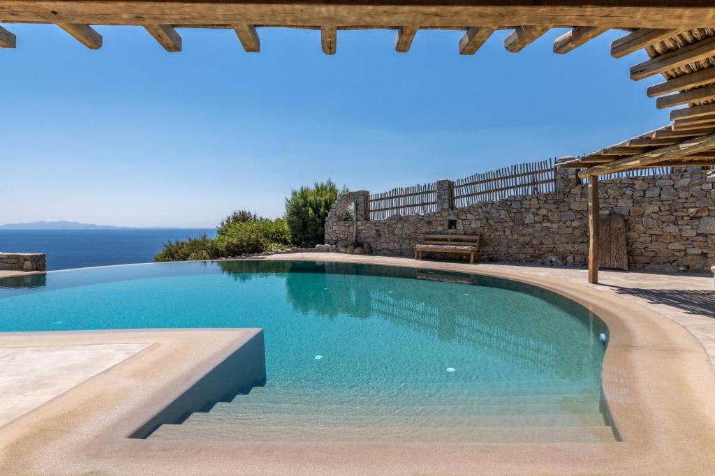 1 Swimming pool