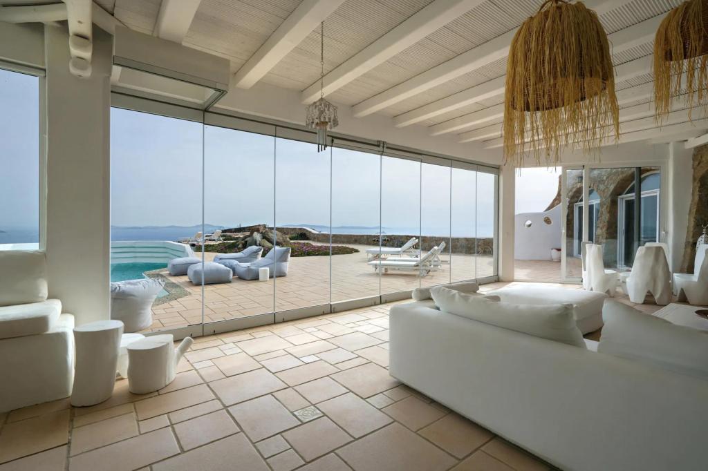 7 Baths