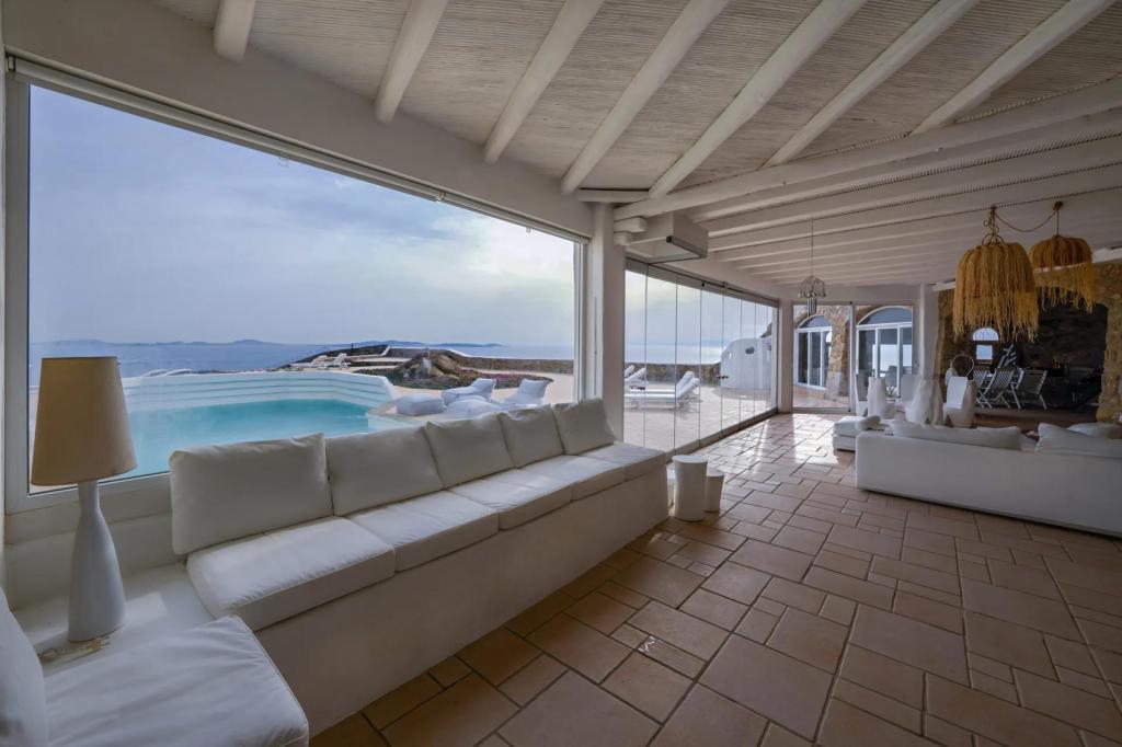 1 Swimming pool