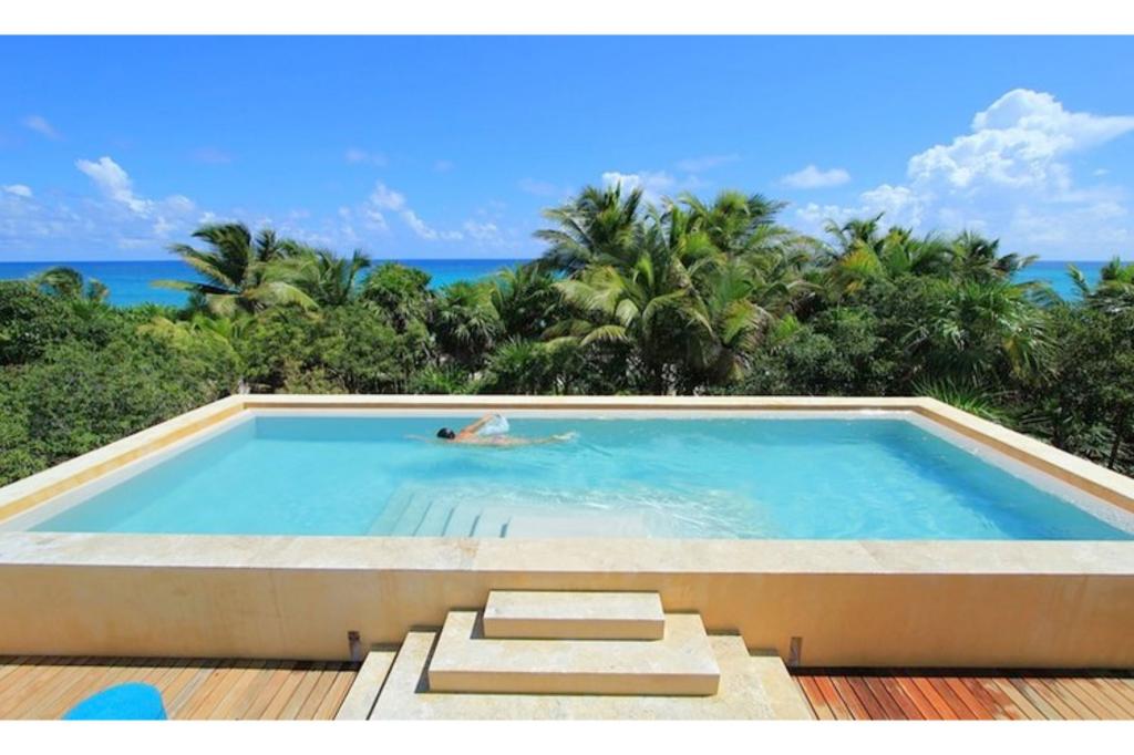 4 Bedrooms