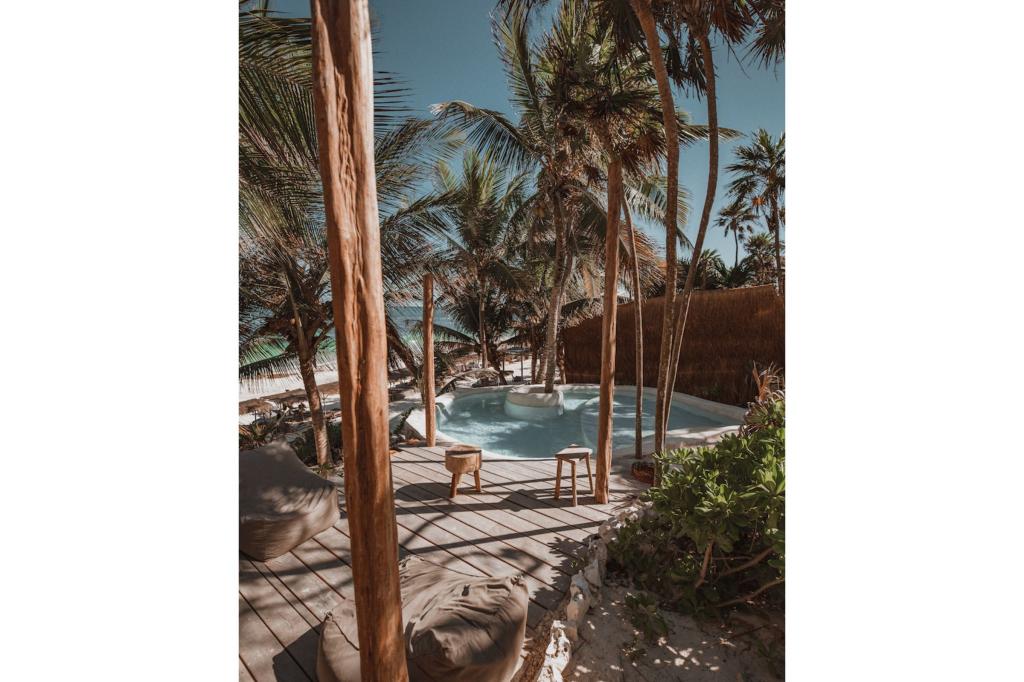 1 Swimming pool