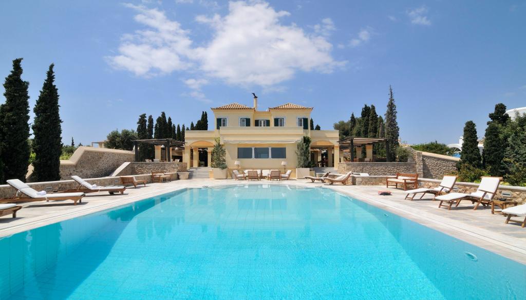 5 Bedrooms