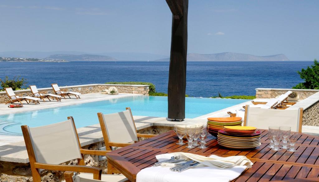 1 Swimming pool