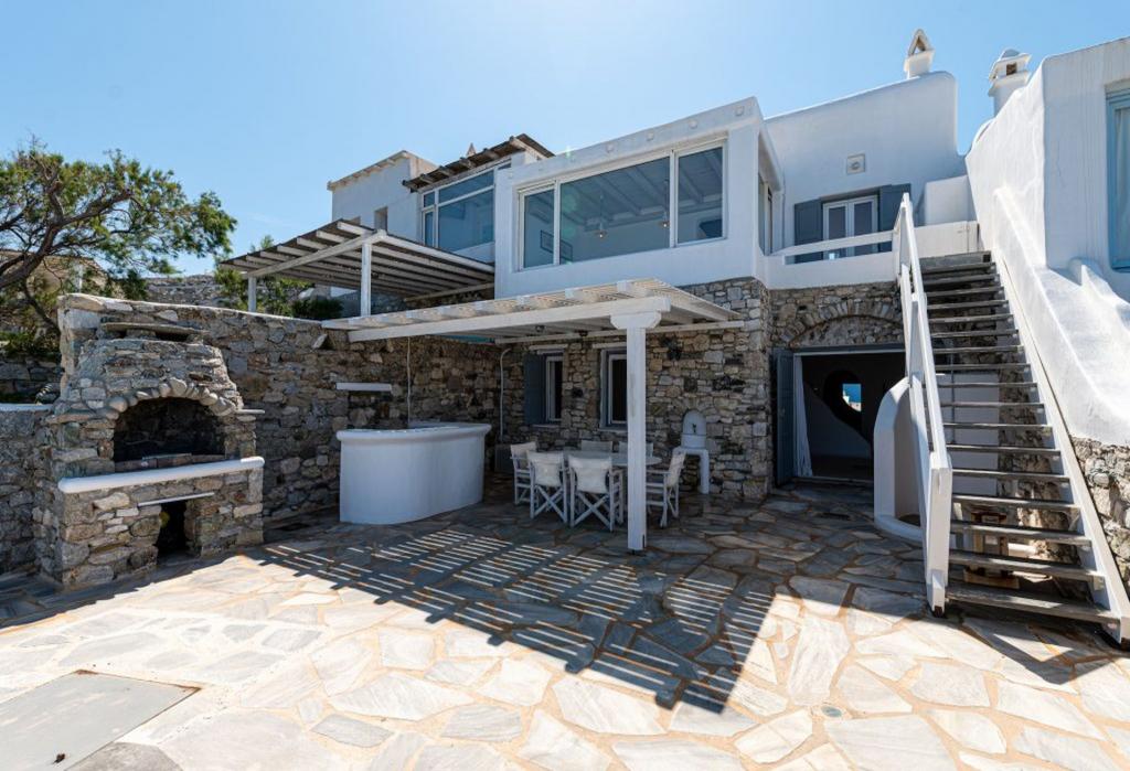 3 Baths