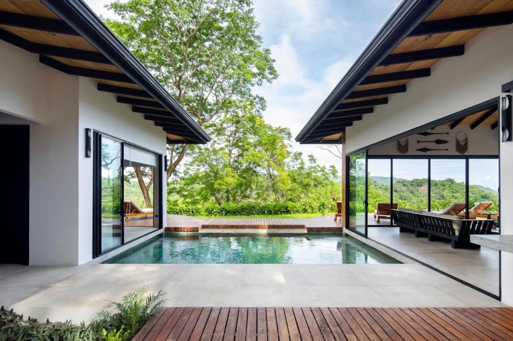 1 Swimming pool