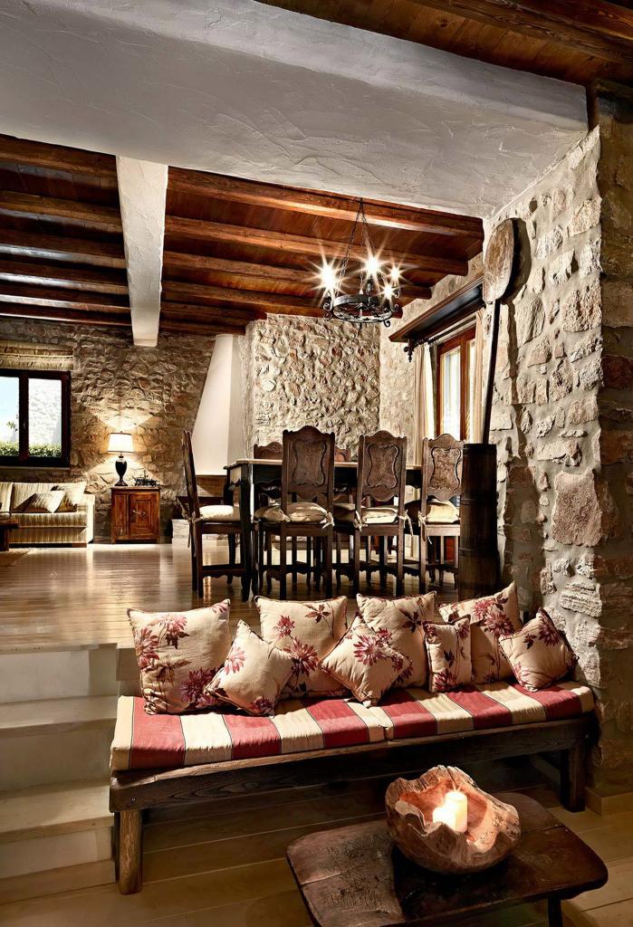 Outdoor lounge