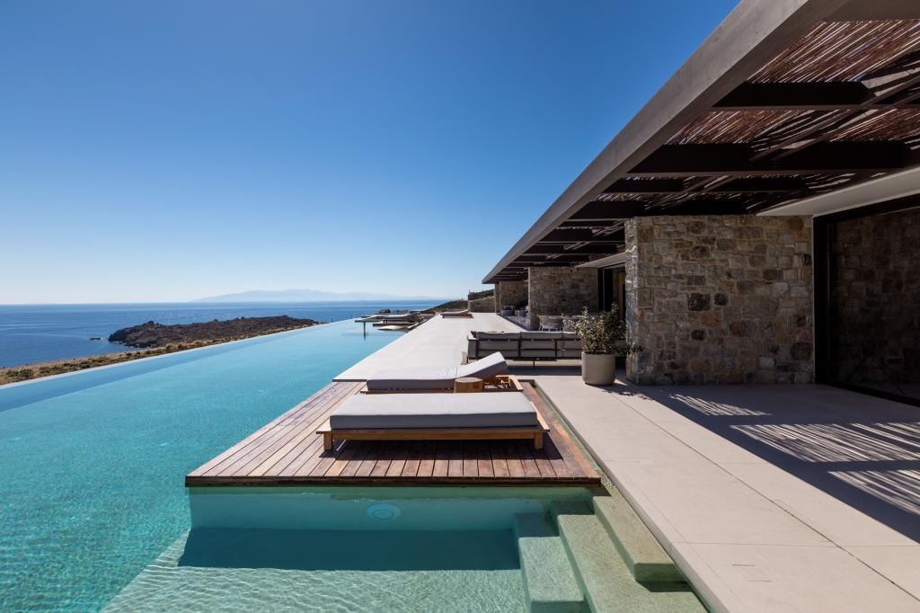 10 Baths