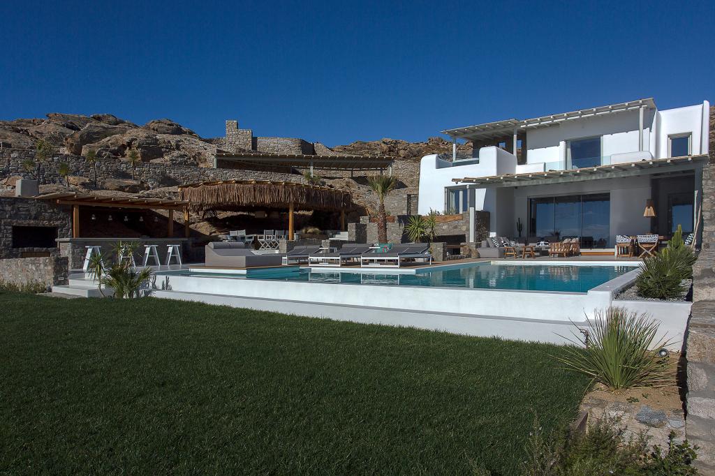 6 Bedrooms