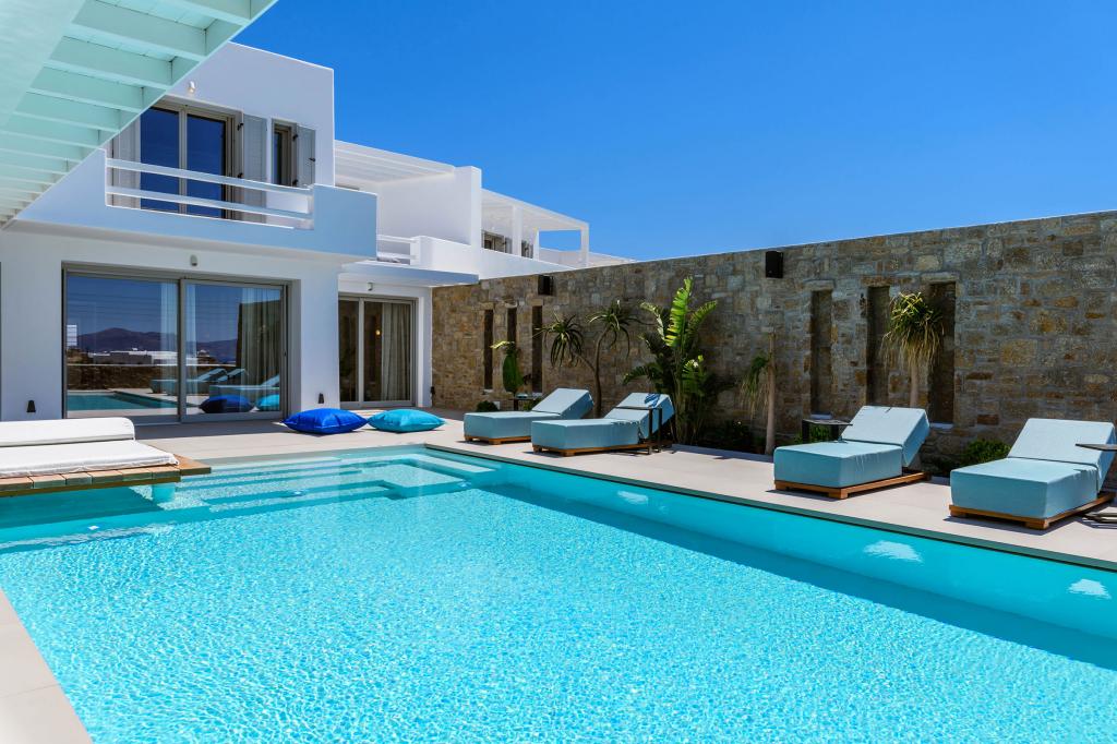 8 Bedrooms