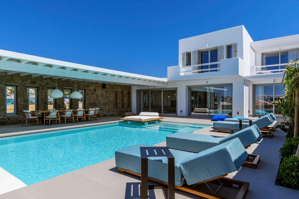 17 Bedrooms