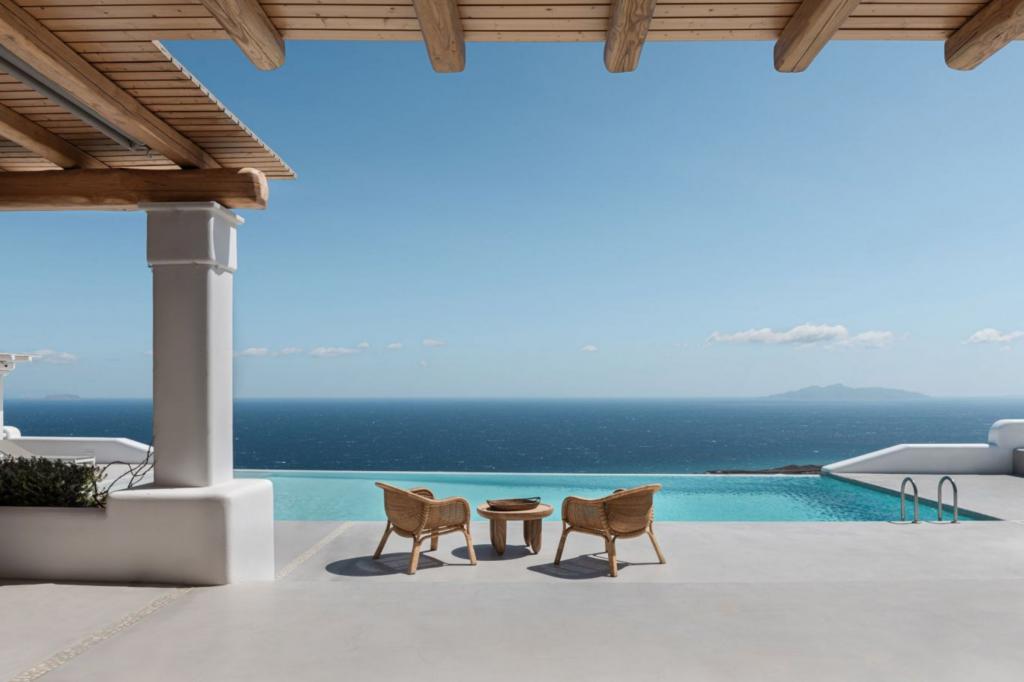 8 Baths