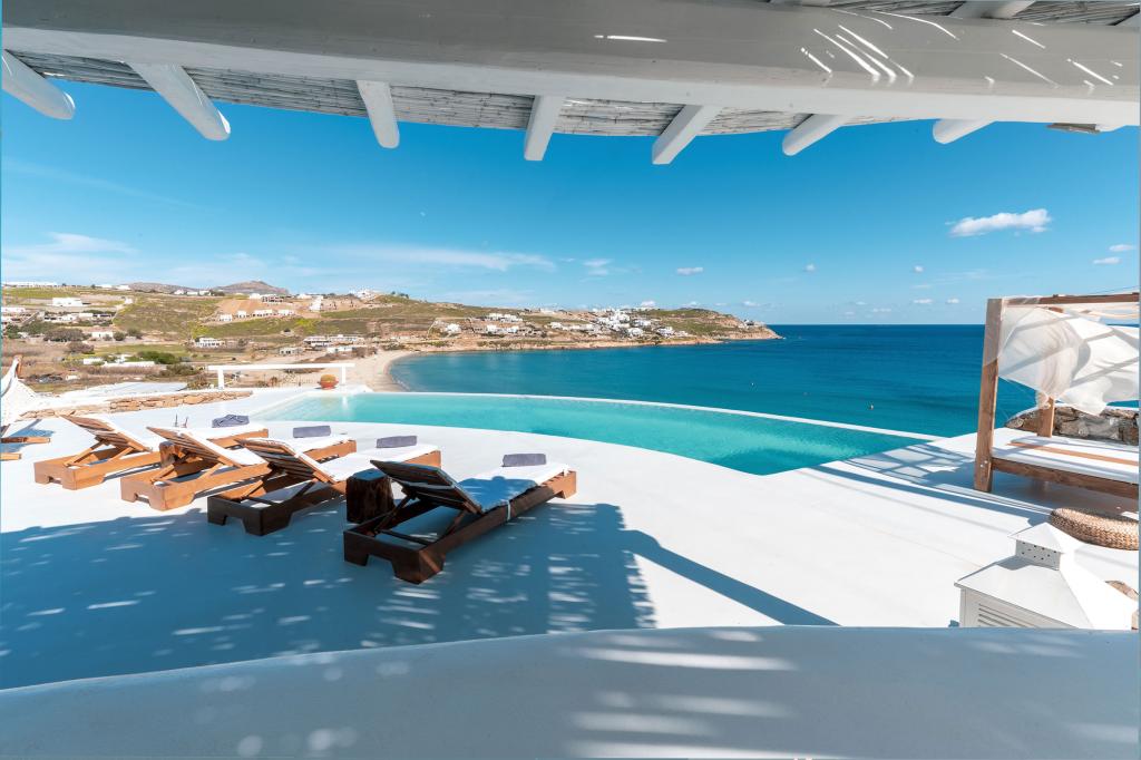 5 Baths