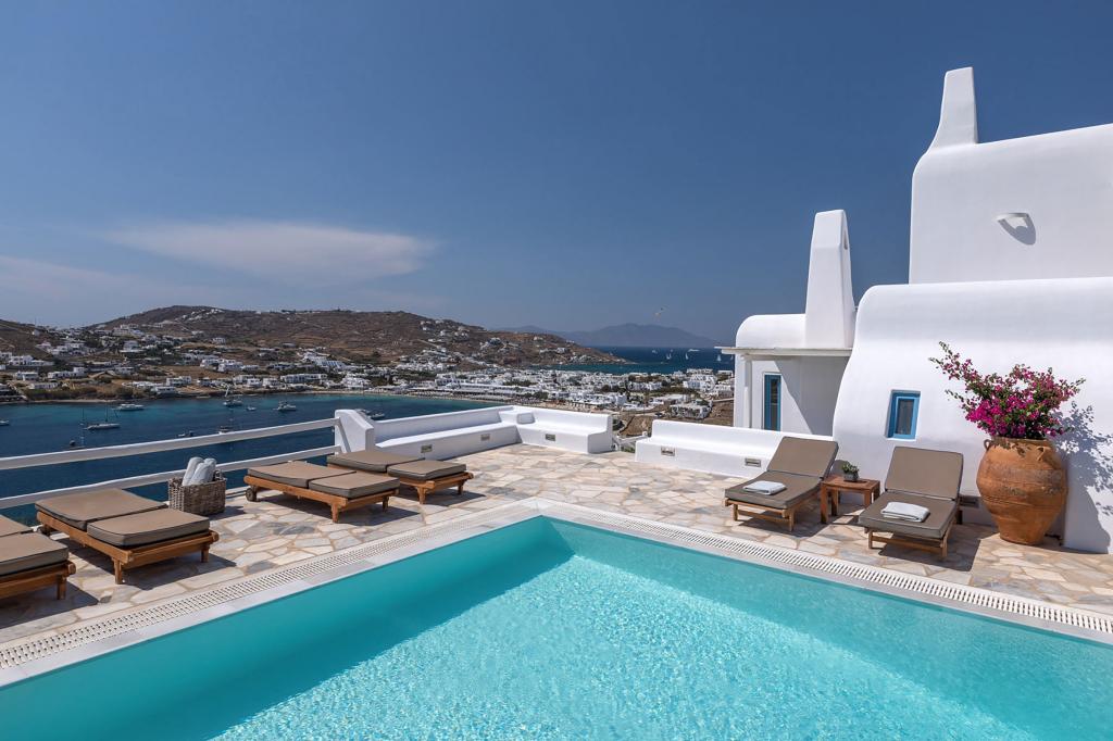 4 Bedrooms