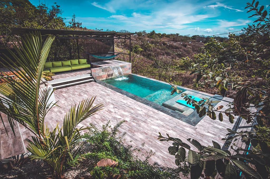 6 Bedrooms
