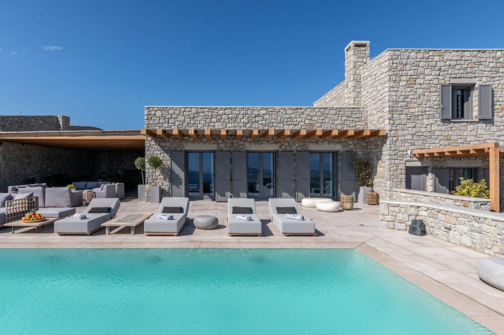 7 Baths