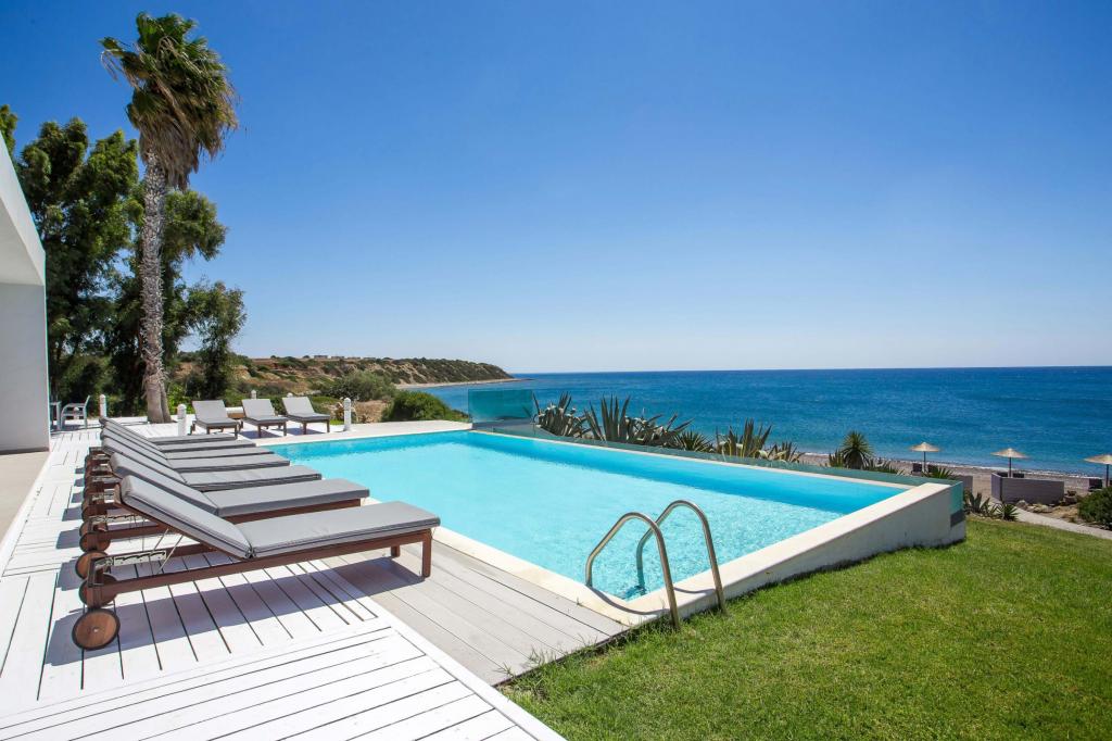 1 Swimming pool
