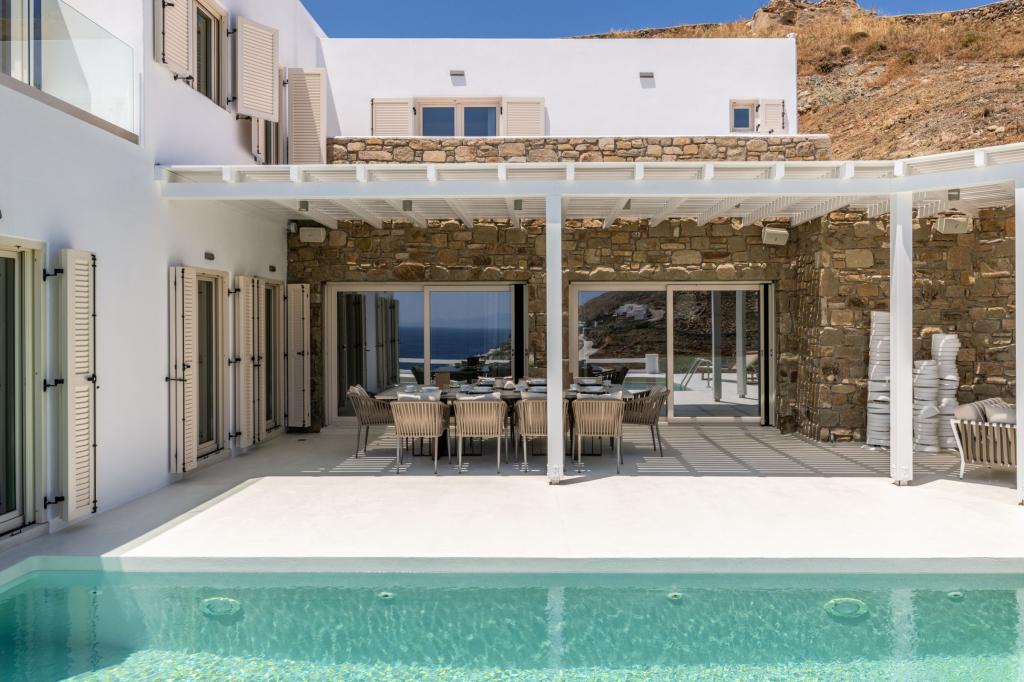 5 Bedrooms