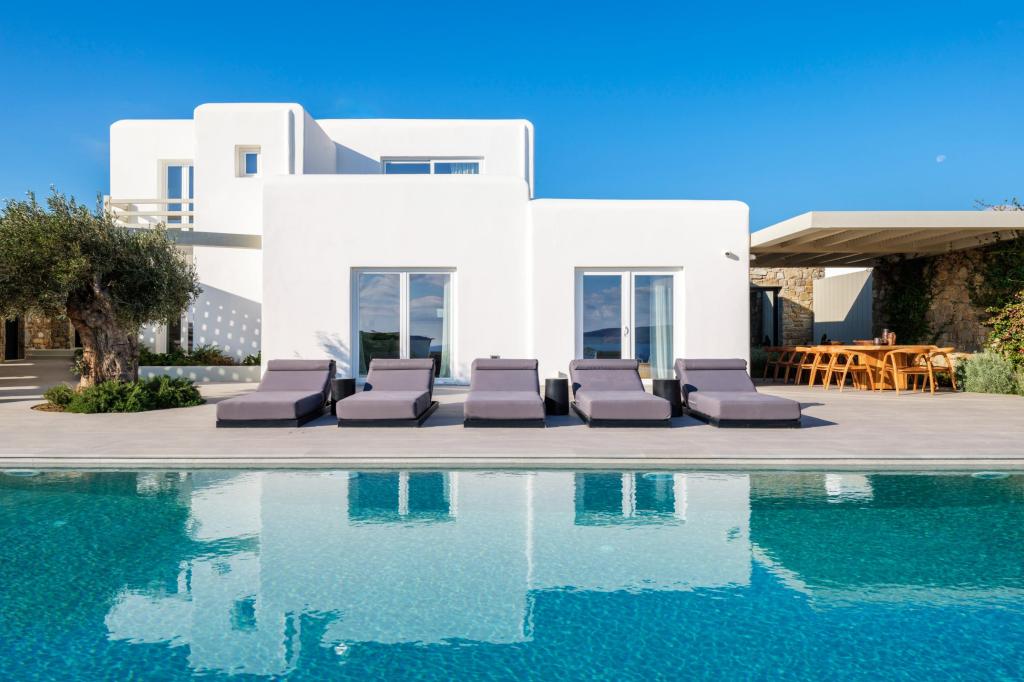 7 Bedrooms