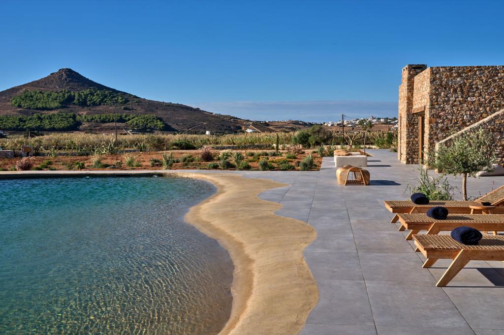 5 Baths
