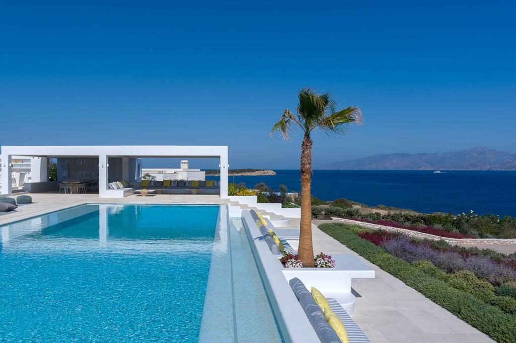 1 Swimming pool