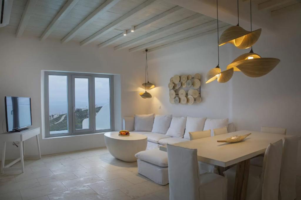 5 Bedrooms