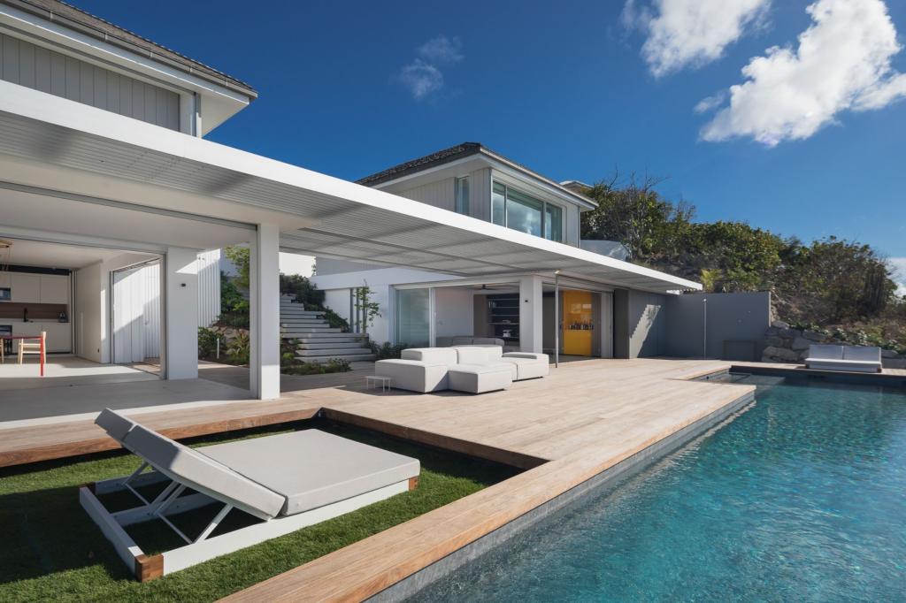 3 Baths