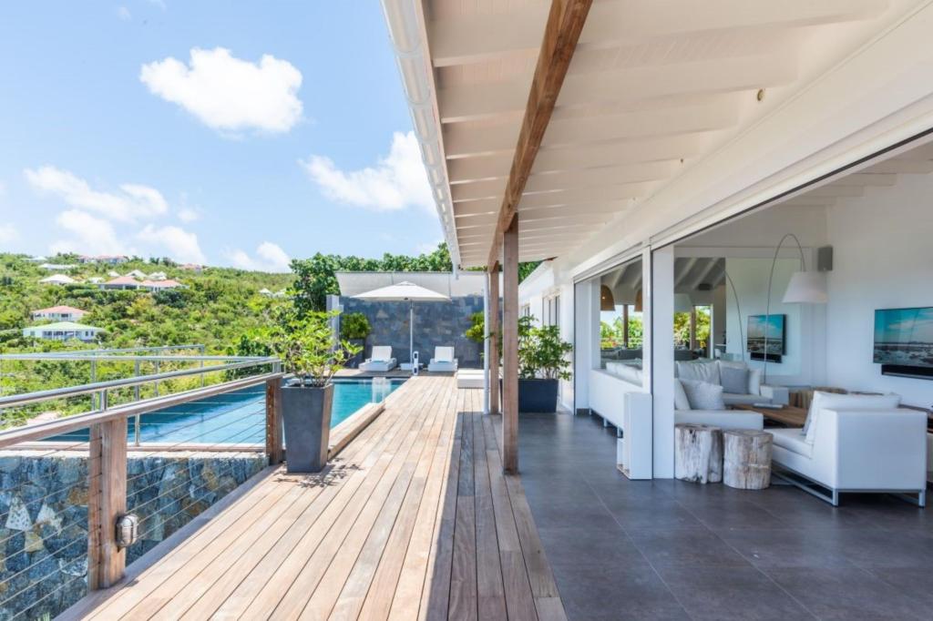 4 Bedrooms