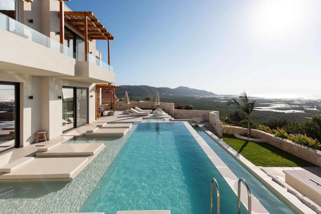 7 Bedrooms