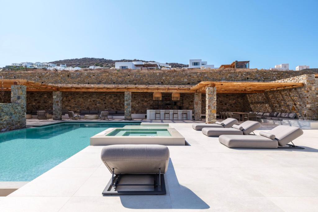 1 Swimming pool