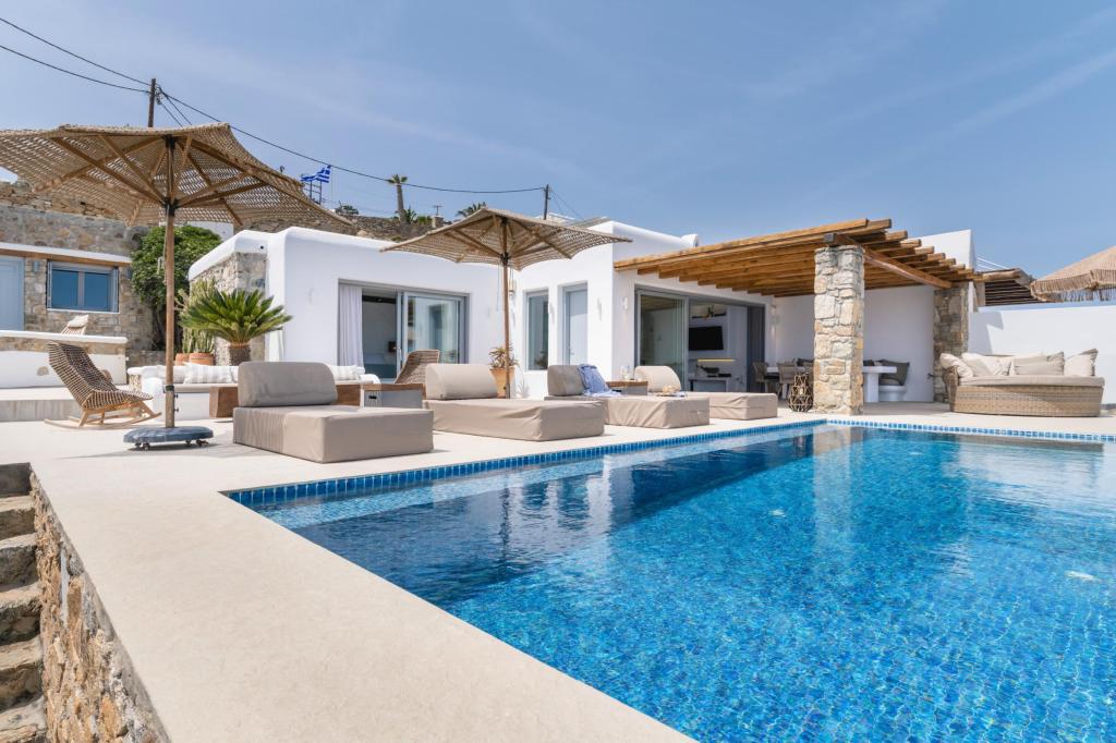 4 Bedrooms