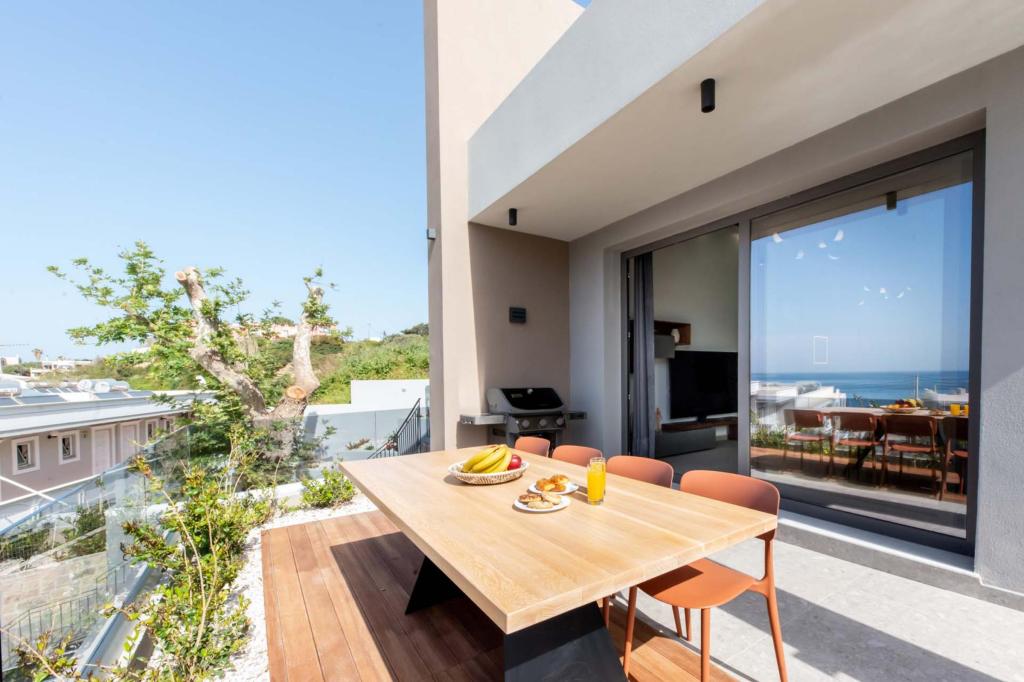 3 Baths